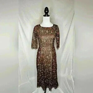 Shiranfushi lace dress - modest gown